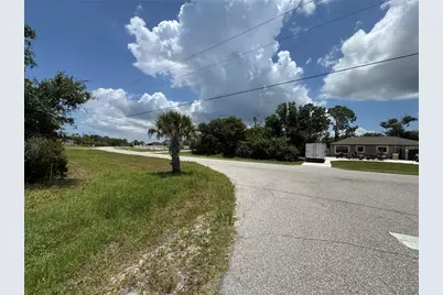 9798 Gulfstream Boulevard, Englewood, FL 34224 - Photo 5