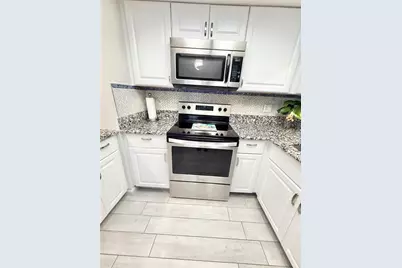 764 N Jefferson Avenue #764, Sarasota, FL 34237 - Photo 13