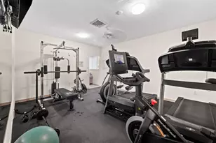2763 Woodgate Ln, Sarasota, FL 34231 - Photo 23
