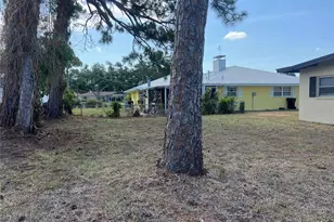 321 Alba St E, Venice, FL 34285 - Photo 33