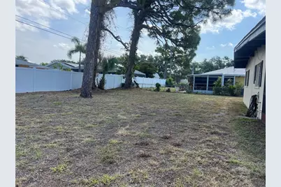 321 Alba Street E, Venice, FL 34285 - Photo 29