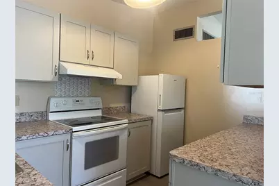 321 Alba Street E, Venice, FL 34285 - Photo 5