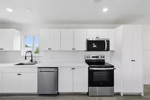 1867 NW 8th Ave, Homestead, FL 33030 - Photo 9