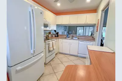 690 Bird Bay Circle #28, Venice, FL 34285 - Photo 7