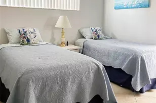 690 Bird Bay Cir, Venice, FL 34285 - Photo 23
