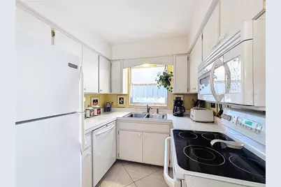 210 Park Boulevard N #129, Venice, FL 34285 - Photo 7