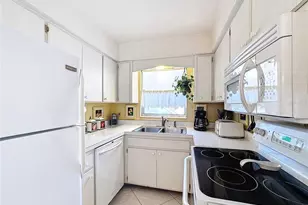 210 Park Blvd N, Venice, FL 34285 - Photo 7