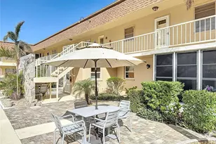 210 Park Blvd N, Venice, FL 34285 - Photo 3