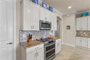 24252 Gallberry Dr, Venice, FL 34293 - Photo 13