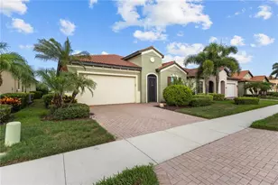 24252 Gallberry Dr, Venice, FL 34293 - Photo 5