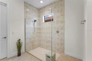24252 Gallberry Dr, Venice, FL 34293 - Photo 23