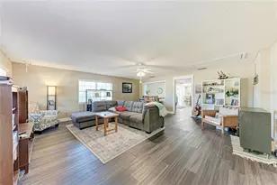 1499 17th St W, Palmetto, FL 34221 - Photo 9