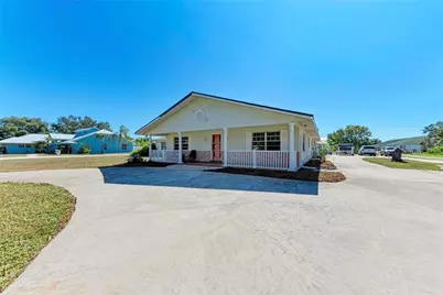 1499 17th Street W, Palmetto, FL 34221 - Photo 3