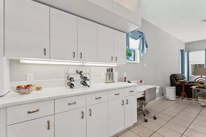 288 Venice Golf Club Drive, Venice, FL 34292 - Photo 15