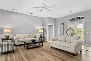 288 Venice Golf Club Dr, Venice, FL 34292 - Photo 9