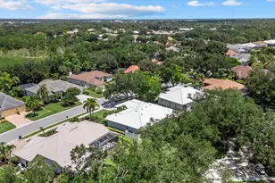 288 Venice Golf Club Dr, Venice, FL 34292 - Photo 3