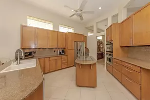 513 Cheval Dr, Venice, FL 34292 - Photo 15
