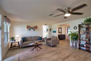 459 E Baffin Dr, Venice, FL 34293 - Photo 7