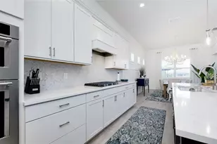10105 Beachwalk Dr, Englewood, FL 34223 - Photo 31