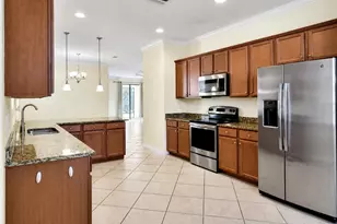 12889 Richezza Dr, Venice, FL 34293 - Photo 5