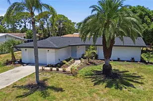 386 Cabana Rd, Venice, FL 34293 - Photo 3