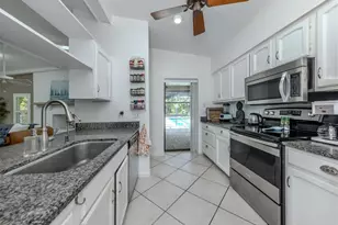 750 Shetland Cir, Nokomis, FL 34275 - Photo 13