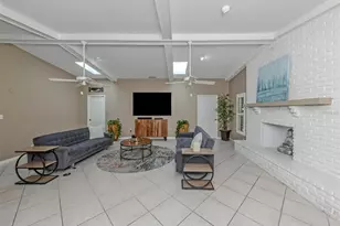750 Shetland Cir, Nokomis, FL 34275 - Photo 7
