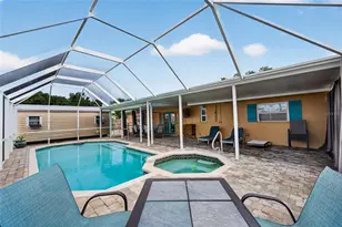 895 E Baffin Dr, Venice, FL 34293 - Photo 41