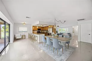2317 Goya Dr, Nokomis, FL 34275 - Photo 3