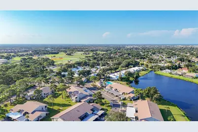 1407 Pine Lake Drive #7, Venice, FL 34285 - Photo 5
