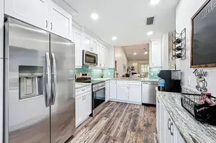 1407 Pine Lake Dr, Venice, FL 34285 - Photo 23