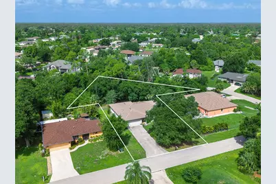 1049 Fleetwood Drive NW, Port Charlotte, FL 33948 - Photo 5