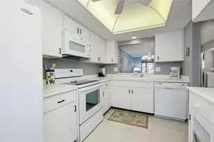 360 3 Lakes Ln, Venice, FL 34285 - Photo 23