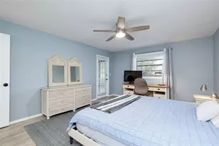 360 3 Lakes Ln, Venice, FL 34285 - Photo 33