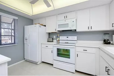 360 Three Lakes Lane #E, Venice, FL 34285 - Photo 19