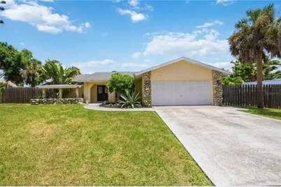 440 Lychee Road, Nokomis, FL 34275 - Photo 1