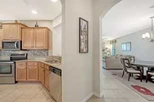 11109 Campazzo Dr, Venice, FL 34292 - Photo 3