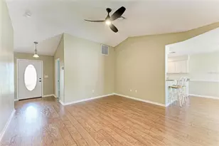 262 Palmetto Dr, Venice, FL 34293 - Photo 17