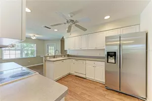 262 Palmetto Dr, Venice, FL 34293 - Photo 25