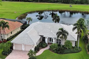 692 Egret Walk Ln, Venice, FL 34292 - Photo 1