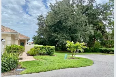 1275 Berkshire Circle, Venice, FL 34292 - Photo 9