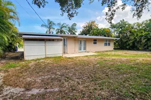 385 Pelican Rd, Venice, FL 34293 - Photo 21