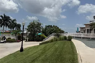 1943 San Silvestro Dr, Venice, FL 34285 - Photo 35