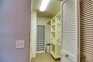 831 Harrington Lake Ln, Venice, FL 34293 - Photo 17