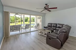 210 Silver Lake Dr, Venice, FL 34292 - Photo 5