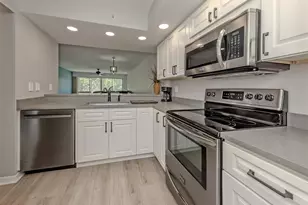 210 Silver Lake Dr, Venice, FL 34292 - Photo 17