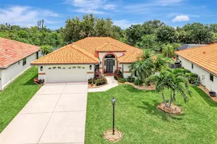 1934 Cove Pointe Dr, Venice, FL 34293 - Photo 1
