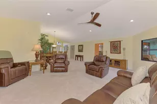 1934 Cove Pointe Dr, Venice, FL 34293 - Photo 19