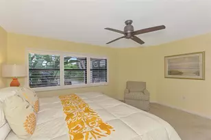 1934 Cove Pointe Dr, Venice, FL 34293 - Photo 31
