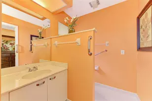 1934 Cove Pointe Dr, Venice, FL 34293 - Photo 37